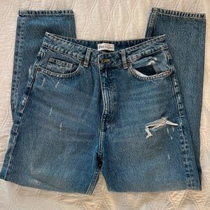 Zara Women's Relaxed Fit Distressed Blue Jeans